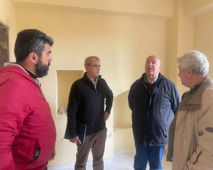 Αυτοψία του Δημάρχου Μυτιλήνης Παναγιώτη Χριστόφα στο υπό διαμόρφωση νέο ΚΕΠ Γέρας