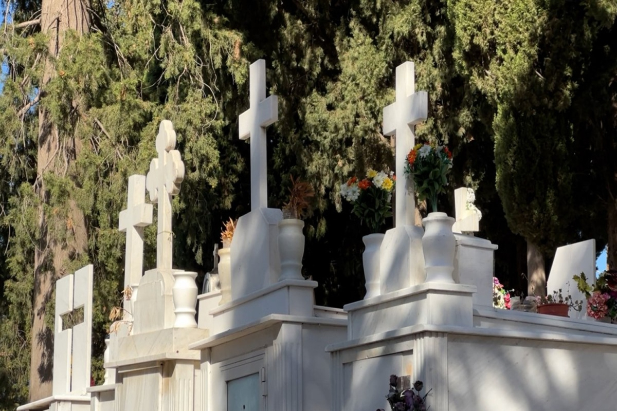 Μυτιλήνη: Απαγχονισμένος μέσα στο κοιμητήριο της Αγίας Κυριακής βρέθηκε 36χρονος