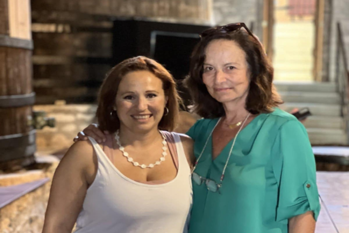 Η Άννα Διαμαντοπούλου στο Μουσείο Οίνου του ΕΟΣ Σάμου