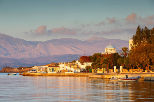 Το μέλλον του ελληνικού τουρισμού κρίνεται στις Οινούσσες – Τι αλλάζει στα μικρά νησιά;