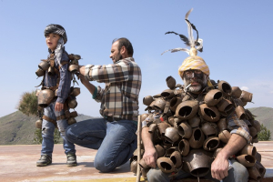 Απόκριες 2026: Οι Κουδουνάτοι της Λέσβου φέρνουν άρωμα παράδοσης