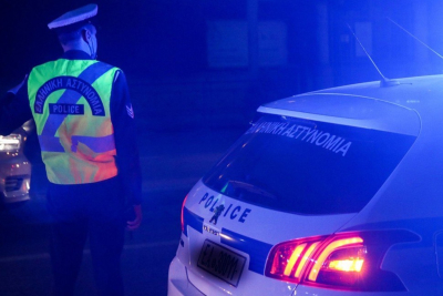 Σάμος: Οδηγούσε μεθυσμένος, τράκαρε και συνελήφθη
