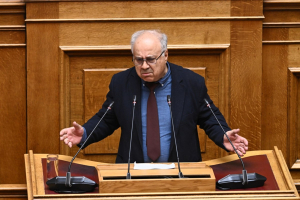Παρασκευαΐδης: Ομηρία ιδιοκτητών και παράλυση της οικοδομικής δραστηριότητας σε Λέσβο και Λήμνο