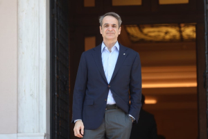 Πολιτικός καύσωνας στην κυβέρνηση - Έρχονται νέες δικογραφίες και νέα σκάνδαλα