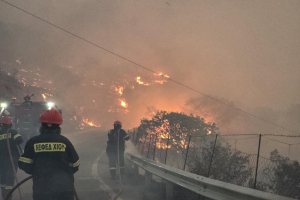 Φωτιά-εφιάλτης στη Χίο: Ξύπνησαν μνήμες  – Νέα καταστροφή (pics)